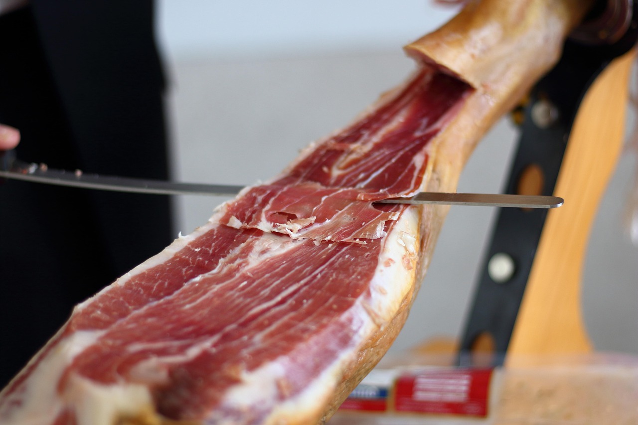 ¿Que hace único al jamón de Guijuelo? Tradición, clima Y curacion natural
